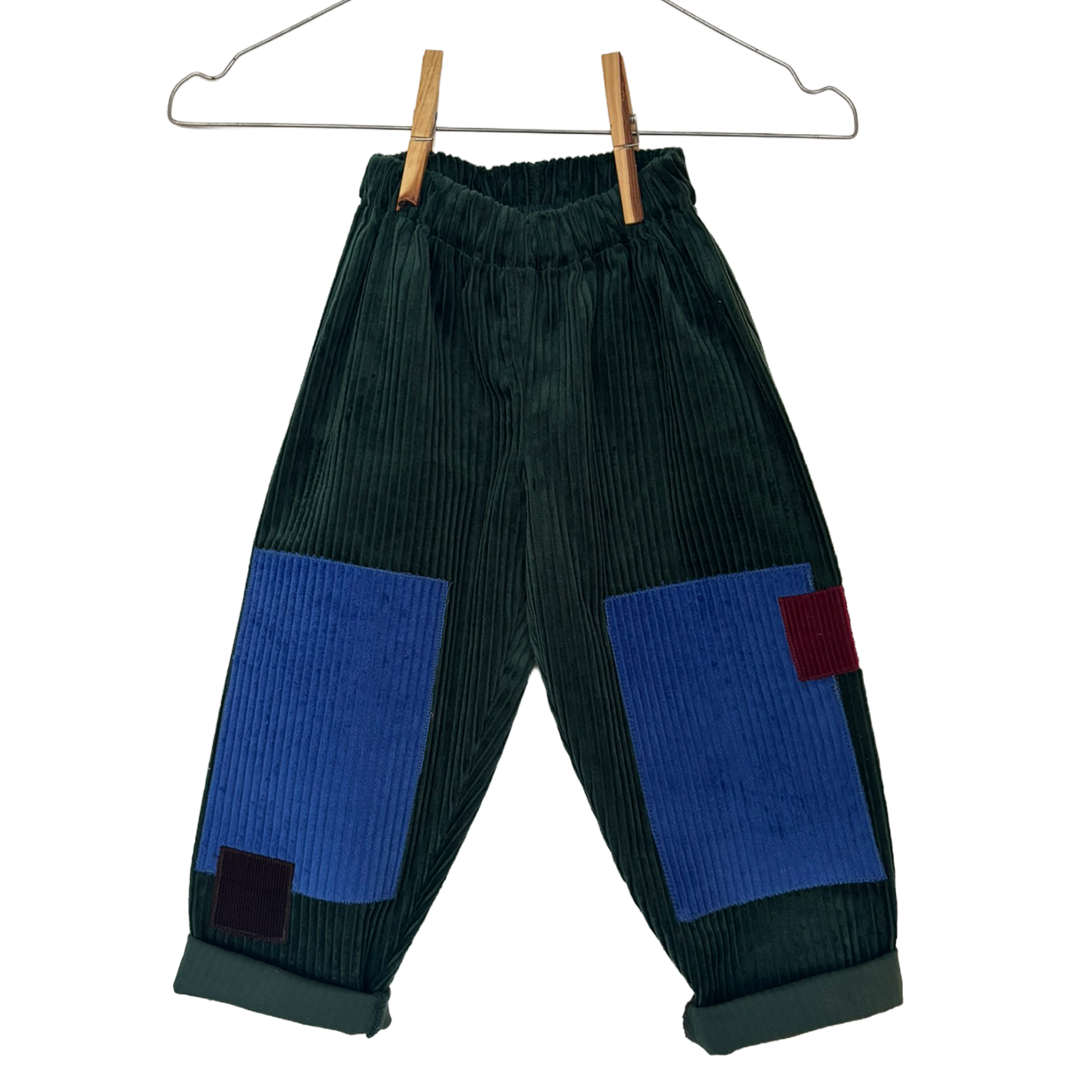 Green courduroy trousers with kneepatches